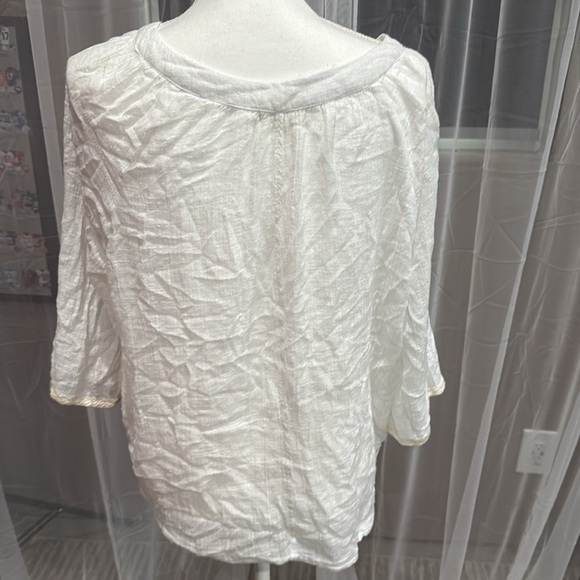 Max Studio White and Cream cotton Embroidered Blouse - Picture 2 of 4